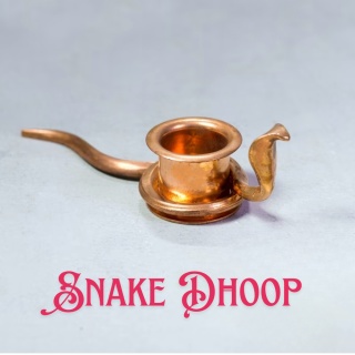 Tradycyjny Snake Dhoop Stand (Miedziany) 
