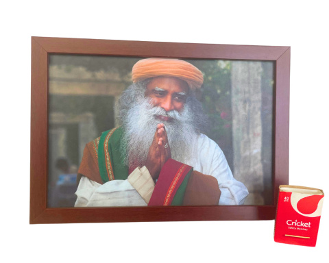 Zdjęcie w ramce Sadhguru  25x17,5